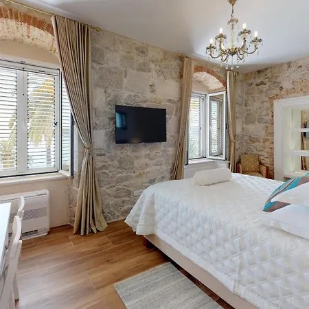 Chrysanta Apartamento Split