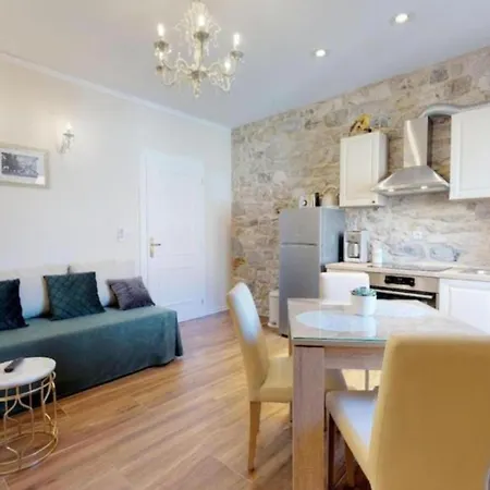 Apartamento Chrysanta *
