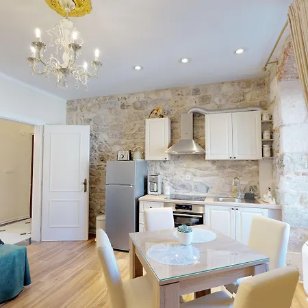 Apartamento Chrysanta *