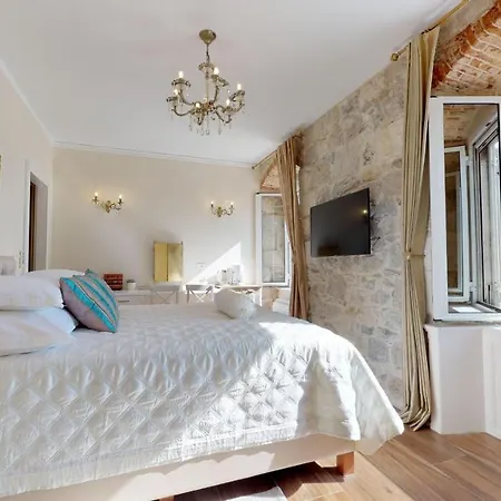 Chrysanta * 스플리트