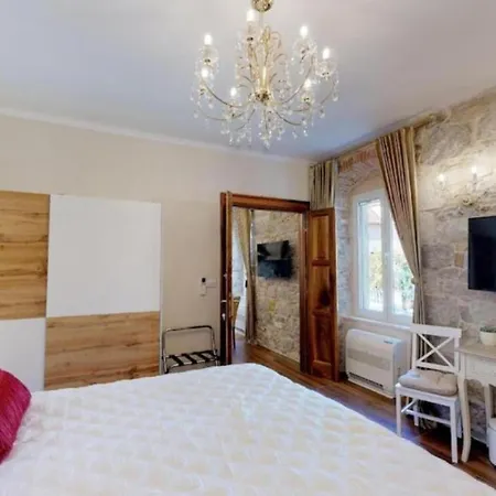 Chrysanta * 스플리트