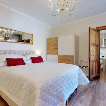 Apartment Chrysanta